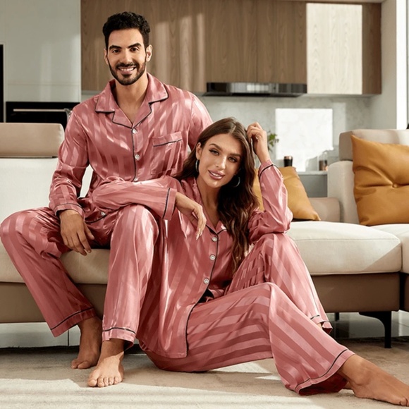 Satin Pink Stripes Women's Pajamas Set - Picture 6 of 12